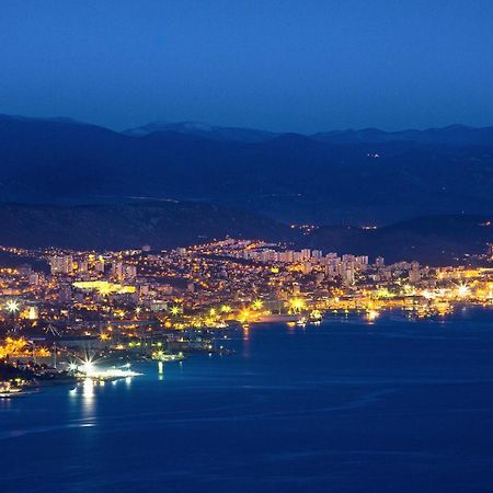 Apartment With View In Rijeka Exterior photo